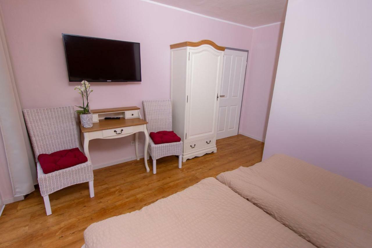 Hotel Weingut Gerd Muellers à Kröv Extérieur photo
