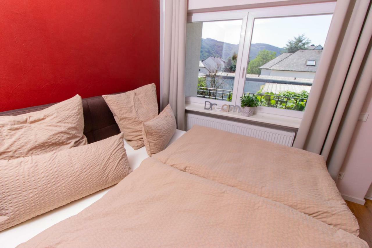 Hotel Weingut Gerd Muellers à Kröv Extérieur photo