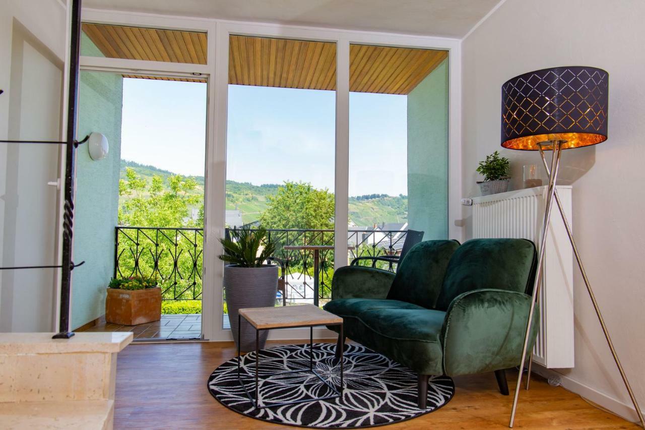 Hotel Weingut Gerd Muellers à Kröv Extérieur photo