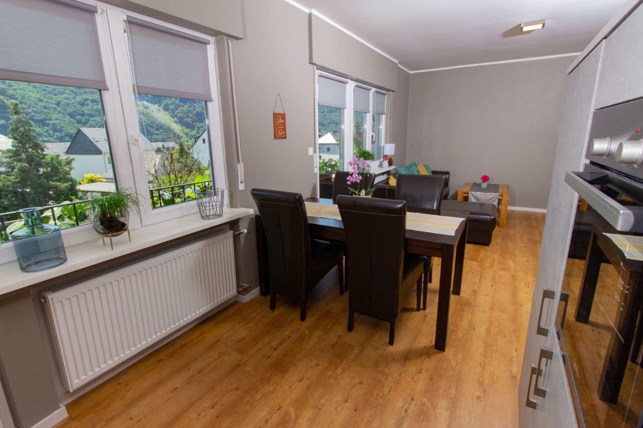 Hotel Weingut Gerd Muellers à Kröv Extérieur photo