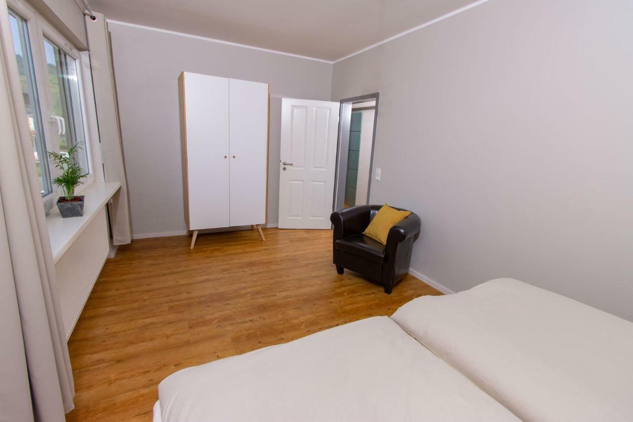 Hotel Weingut Gerd Muellers à Kröv Extérieur photo