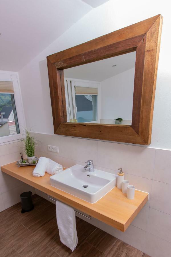 Hotel Weingut Gerd Muellers à Kröv Extérieur photo